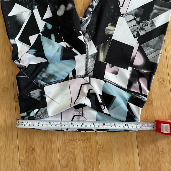 Reebok Speedwick Activewear Pants in XS - Picture 6 of 9